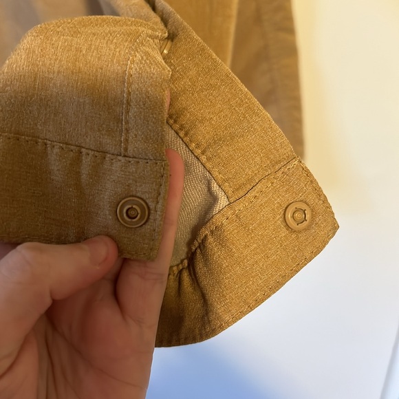 All in motion Medium button down shirt - Picture 5 of 6